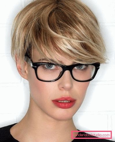 styling za kratku kosu s bangs