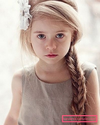 Prekrasne frizure za djevojčice s rubom s vlastitim rukama - fotografija