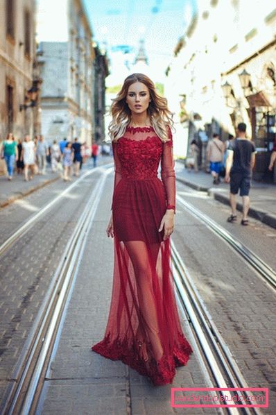 Lijepe večernje haljine