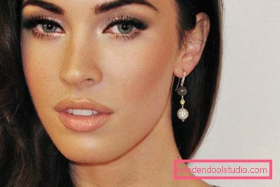 Megan Fox s nježnom šminkom Megan Fox s nježnom šminkom