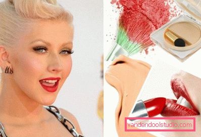 Kristana Aguilera sastavljena u pin-up stilu Kristana Aguilera sastavljena u pin-up stilu