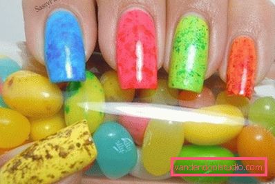 svijetle nail art dizajn