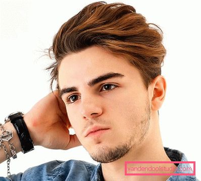 Muške frizure s češljanim leđima - fotografija