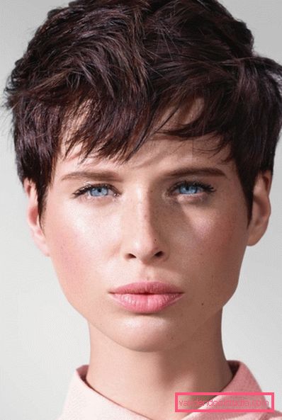 Francuska frizura Sorte i styling francuske frizure