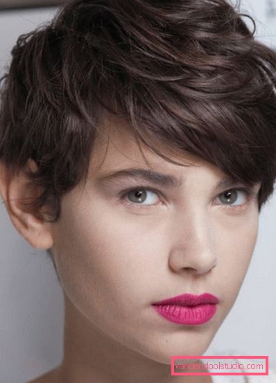 Francuska frizura Sorte i styling francuske frizure