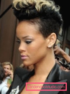 Najspektakularnija frizura Rihanna