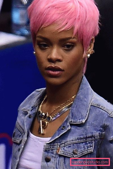 Najspektakularnija frizura Rihanna
