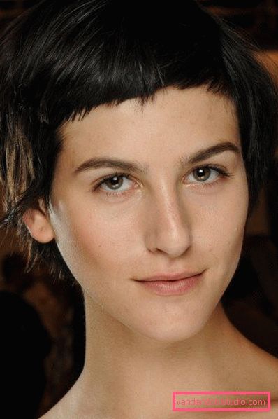 Najmoderniji bangs 2019 - frizure s bangs za dugo