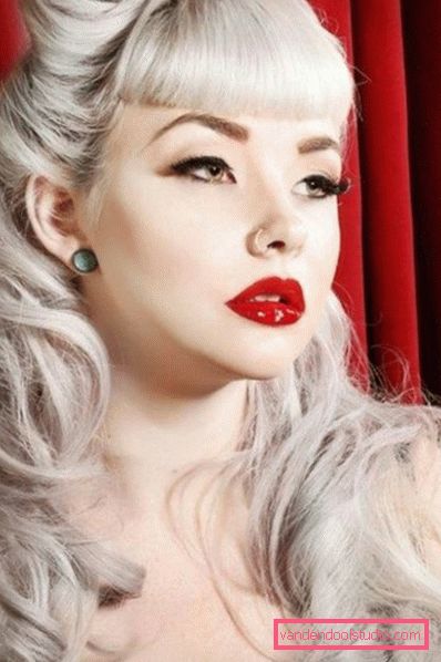 Seksi i neuobičajeni pin-up frizure - postupci izvršavanja korak-po-korak