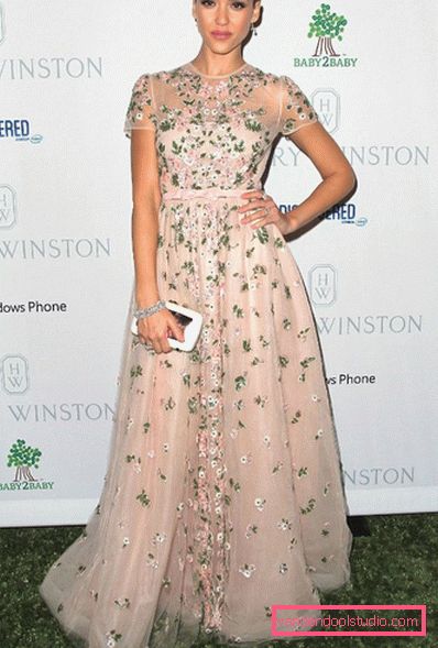 Moderna Pepeljuga Jessica Alba