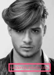 Muška frizura s šiškom Mogućnosti za muške frizure s bangs i styling